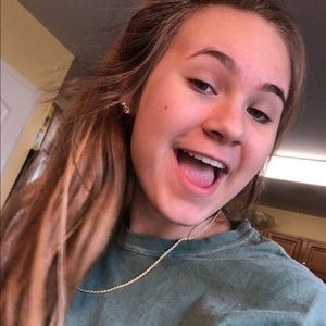 Meet your Posher, Mallory